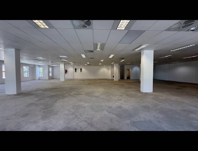 570.80M² OFFICE TO LET IN MORNINGSIDE